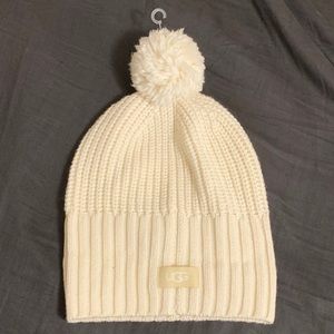 UGG Snow Beanie